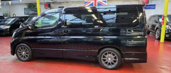 Nissan Elgrand HIGHWAY STAR E51 4WD