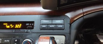 Nissan Elgrand HIGHWAY STAR E51 4WD