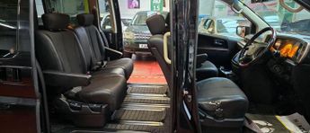 Nissan Elgrand HIGHWAY STAR E51 4WD