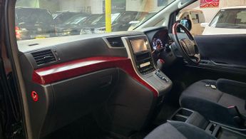 Toyota Vellfire 2.4 Auto petrol 8 seats Ulez Free