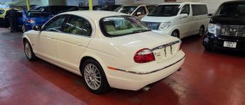 Jaguar S-Type 3.0 v6 se Rare White Ulez Free