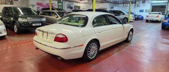 Jaguar S-Type 3.0 v6 se Rare White Ulez Free
