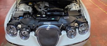 Jaguar S-Type 3.0 v6 se Rare White Ulez Free