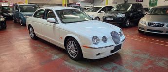 Jaguar S-Type 3.0 v6 se Rare White Ulez Free