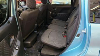 Toyota Yaris Verso 1.3 Mobility access auto lift chair