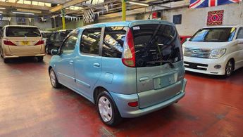 Toyota Yaris Verso 1.3 Mobility access auto lift chair