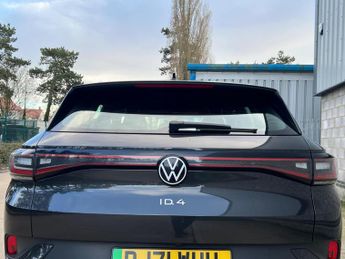 Volkswagen ID.4 Pro Performance 77kWh Life Auto 5dr