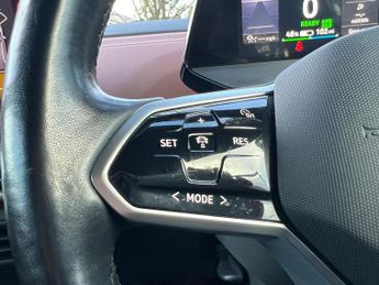 Volkswagen ID.4 Pro Performance 77kWh Life Auto 5dr
