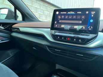 Volkswagen ID.4 Pro Performance 77kWh Life Auto 5dr