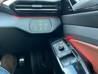 Volkswagen ID.4 Pro Performance 77kWh Life Auto 5dr