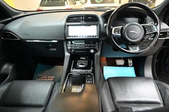 JAGUAR F-PACE 2.0 D240 R-Sport SUV 5dr Diesel Auto AWD Euro 6 (s/s) (240 ps) +