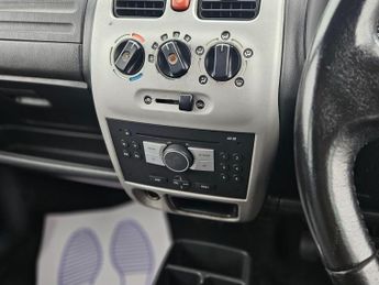 Vauxhall Agila 1.2i Design 5dr