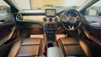 Mercedes-Benz GLA 2.1 GLA220d Sport (Premium) 7G-DCT 4MATIC Euro 6 (s/s) 5dr