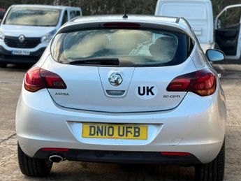 Vauxhall Astra 2.0 CDTi SRi Euro 5 5dr