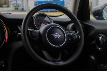 MINI Hatch 1.5 Cooper Classic Steptronic Euro 6 (s/s) 5dr