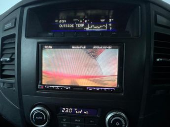 Mitsubishi Shogun 3.2 DI-DC Warrior 4WD L3 3dr