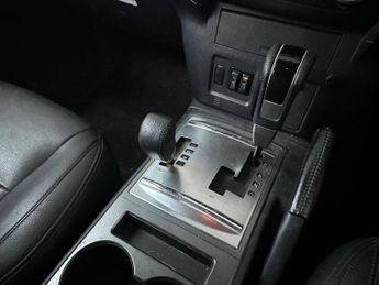 Mitsubishi Shogun 3.2 DI-DC Warrior 4WD L3 3dr