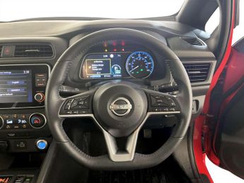Nissan Leaf 39kWh Acenta Hatchback 5dr Electric Auto (150 ps)