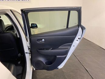 Nissan Leaf 24kWh Tekna Auto 5dr
