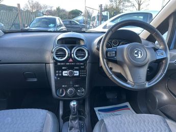 Vauxhall Corsa 1.4 16V SE Auto Euro 5 5dr