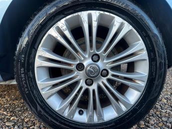 Vauxhall Corsa 1.4 16V SE Auto Euro 5 5dr