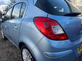 Vauxhall Corsa 1.4 16V SE Auto Euro 5 5dr