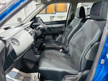 Suzuki Swift 1.5 GLX 5dr