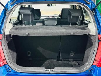 Suzuki Swift 1.5 GLX 5dr