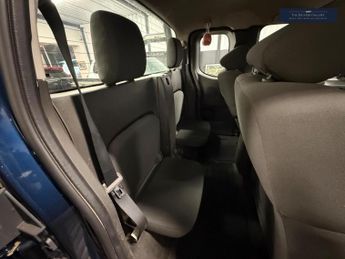 Nissan Navara 2.5 dCi Acenta King Cab Pickup 4WD Euro 4 4dr