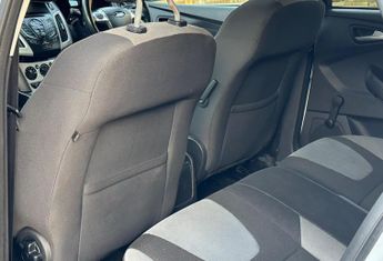 Ford Focus 1.6 Zetec Powershift Euro 5 5dr