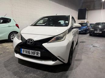 Toyota AYGO 1.0 VVT-i x-play Euro 6 5dr