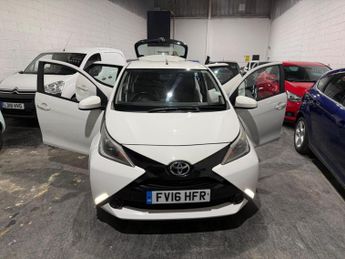 Toyota AYGO 1.0 VVT-i x-play Euro 6 5dr