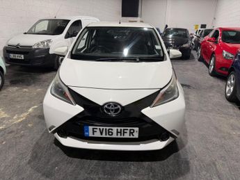 Toyota AYGO 1.0 VVT-i x-play Euro 6 5dr