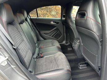 Mercedes-Benz A Class 1.6 A180 AMG Line 7G-DCT Euro 6 (s/s) 5dr