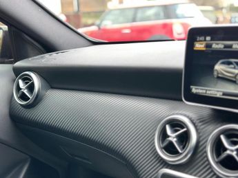 Mercedes-Benz A Class 1.6 A180 AMG Line 7G-DCT Euro 6 (s/s) 5dr