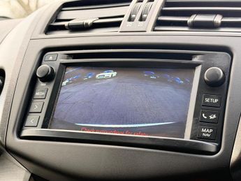 Toyota RAV4 2.2 D-CAT SR Auto 4WD Euro 5 5dr