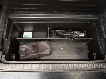 Toyota RAV4 2.2 D-CAT SR Auto 4WD Euro 5 5dr