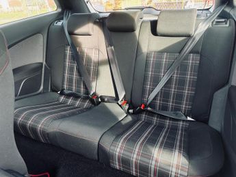 Volkswagen Polo 1.4 TSI GTI Hatchback 3dr Petrol DSG Euro 5 (180 ps)