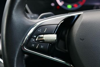 Skoda Octavia 2.0 TDI SE Technology DSG Euro 6 (s/s) 5dr