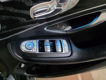 Mercedes-Benz GLC 2.1 GLC220d AMG Line (Premium) G-Tronic 4MATIC Euro 6 (s/s) 5dr