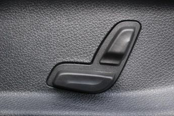 Mercedes-Benz EQC EQC 400 80kWh AMG Line Auto 4MATIC 5dr