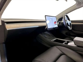 Tesla Model 3 Standard Range Plus Saloon 4dr Electric Auto RWD (241 bhp)