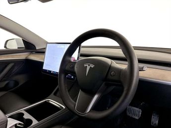 Tesla Model 3 Standard Range Plus Saloon 4dr Electric Auto RWD (241 bhp)