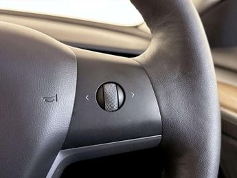 Tesla Model 3 Standard Range Plus Saloon 4dr Electric Auto RWD (241 bhp)