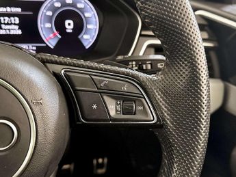 Audi A4 Avant 2.0 TFSI 40 S line Estate 5dr Petrol S Tronic Euro 6 (s/s) (190 