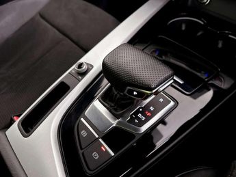 Audi A4 Avant 2.0 TFSI 40 S line Estate 5dr Petrol S Tronic Euro 6 (s/s) (190 