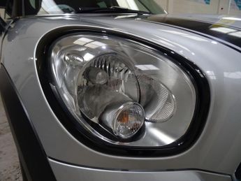 MINI Countryman 1.6 Cooper Steptronic Euro 5 5dr