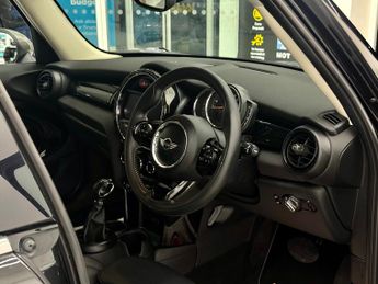 MINI Hatch 1.5 Cooper Seven Auto Euro 6 (s/s) 5dr