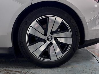 Porsche Taycan Performance Plus 93.4kWh Saloon 4dr Electric Auto RWD (11kW Char