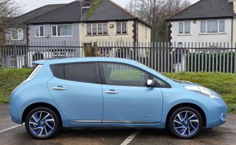 Nissan Leaf 24kWh Acenta+ Hatchback 5dr Electric Auto (107 bhp)
